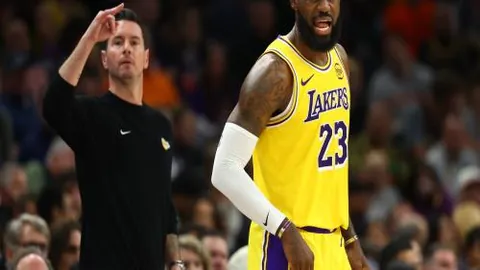 利物浦夺冠，斯洛特贡献成永恒传奇